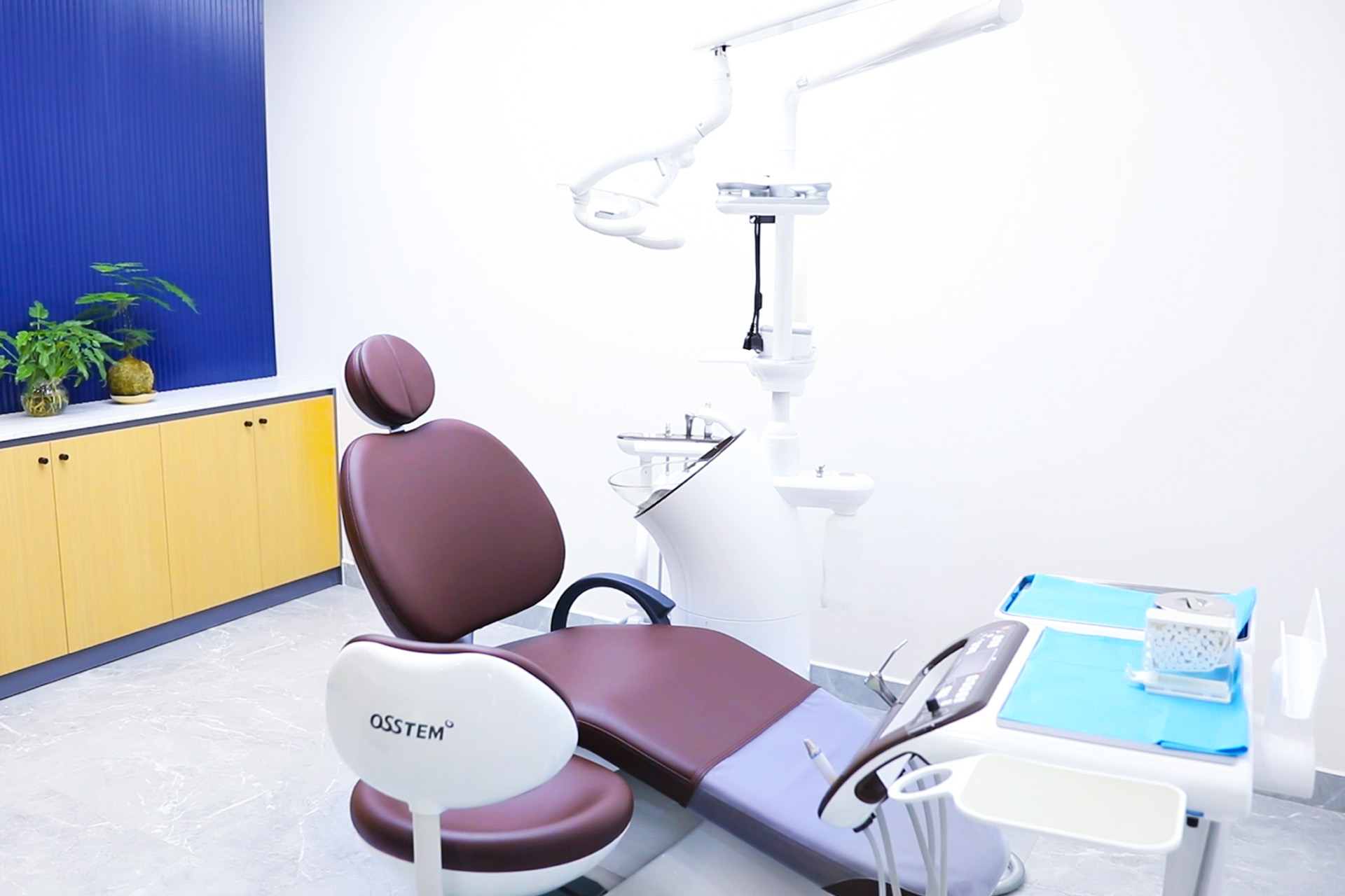 Ghế điều trị và hệ thống thiết bị nha khoa hiện đại tại Peace Dentistry
