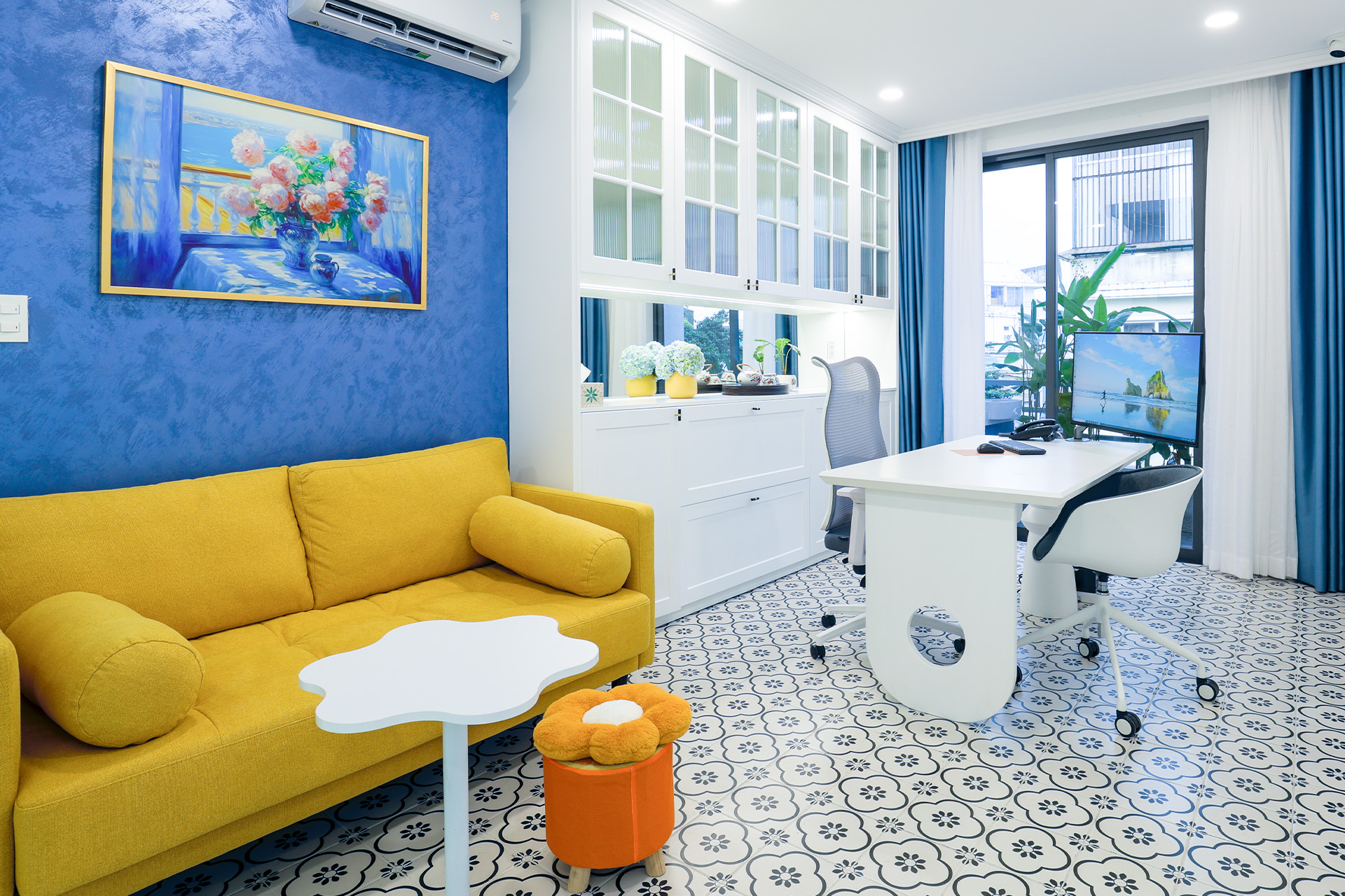 Khu vực tiếp đón khách hàng tại Peace Dentistry Thủ Đức, nơi BS. Trương Thùy Trang công tác